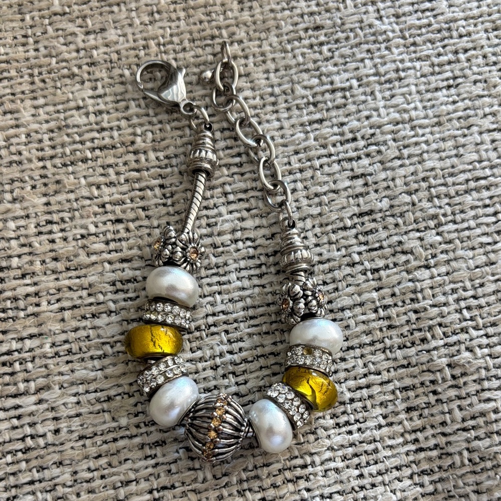 Elegant Silver and Gold Beaded Bracelet